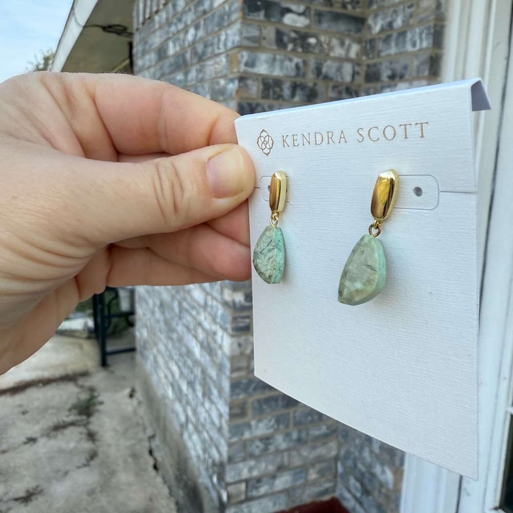 Kendra Scott Gold and Sage Earrings - Picture 9 of 11